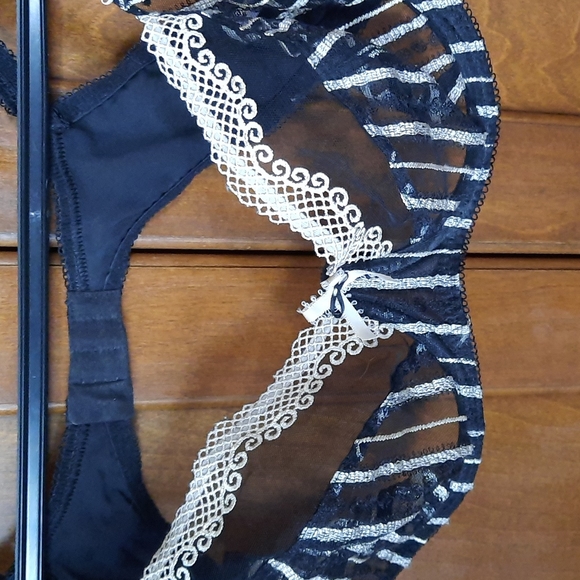 Freya BRA - Picture 2 of 3